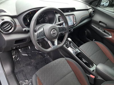 2023 Nissan Kicks SR