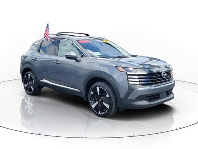 2025 Nissan Kicks SR