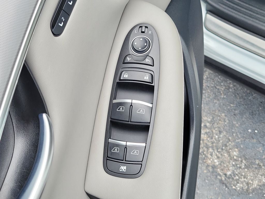2023 INFINITI QX50 LUXE