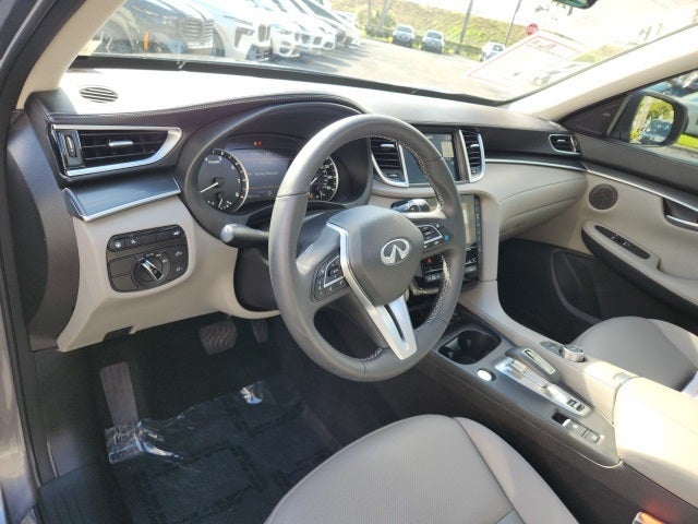 2025 INFINITI QX50 LUXE