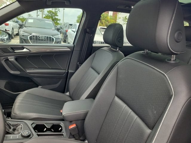 2024 Volkswagen Tiguan 2.0T SE R-Line Black