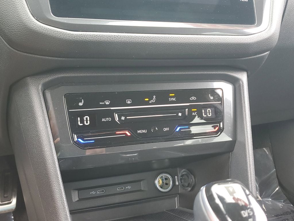 2023 Volkswagen Tiguan 2.0T SE R-Line Black