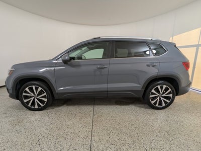 2022 Volkswagen Taos SE FWD