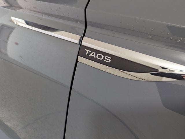 2022 Volkswagen Taos SE FWD
