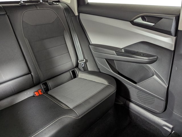 2022 Volkswagen Taos SE FWD