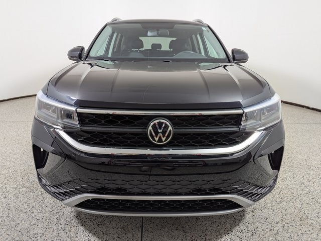 2022 Volkswagen Taos SE FWD
