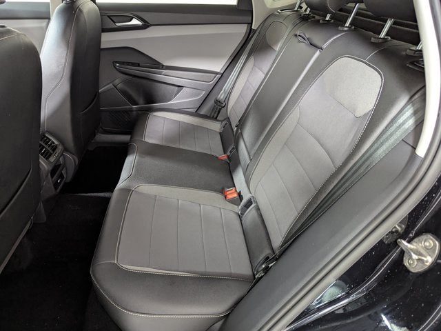 2022 Volkswagen Taos SE FWD
