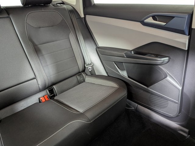 2024 Volkswagen Taos SE FWD