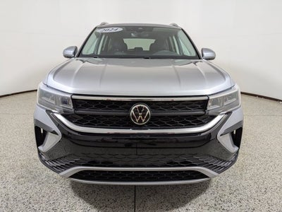 2024 Volkswagen Taos SE FWD