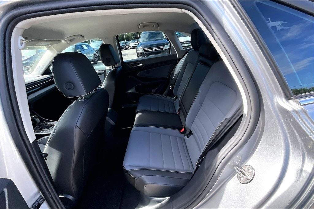 2025 Volkswagen Jetta 1.5T SE