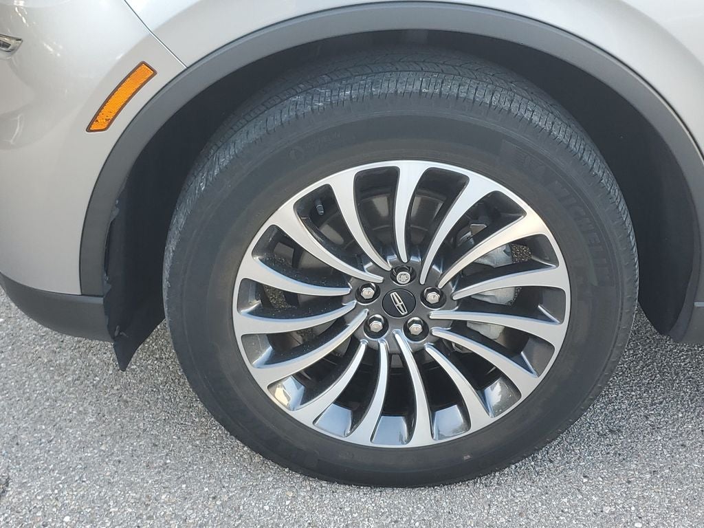 2022 Lincoln Aviator Standard