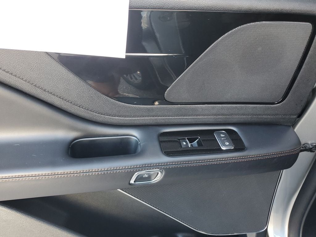 2022 Lincoln Aviator Standard