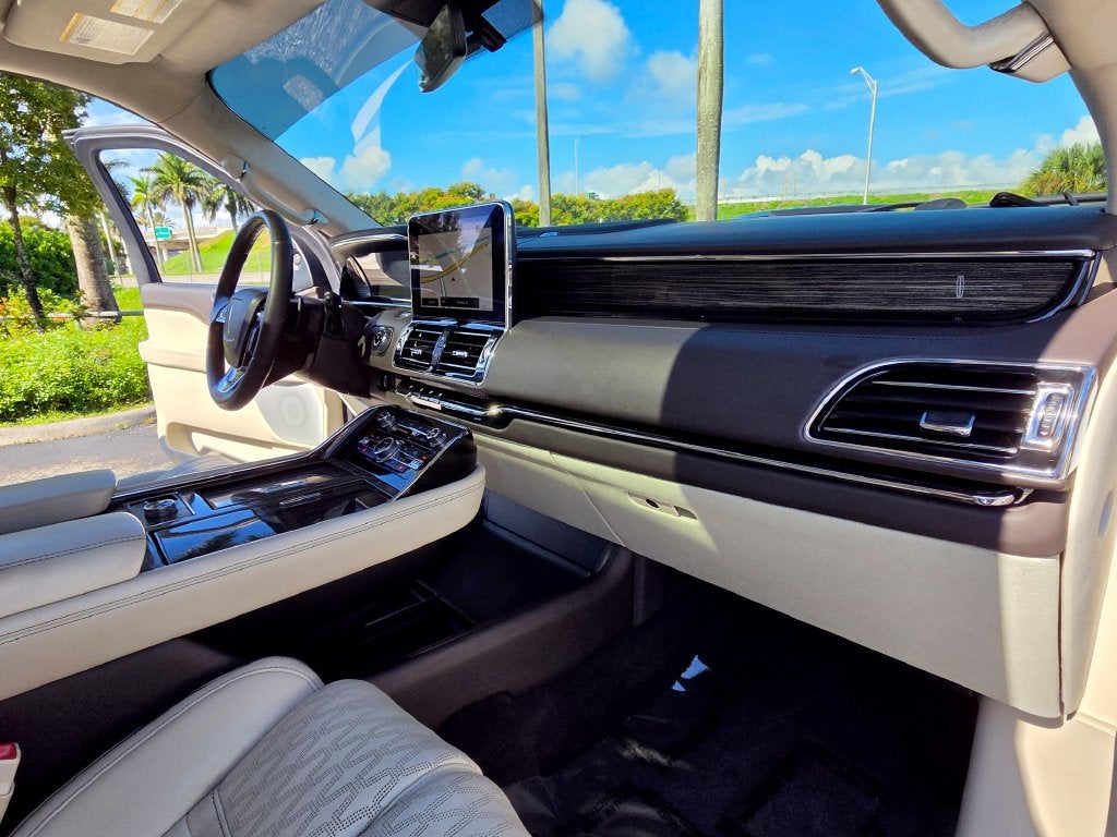 2020 Lincoln Navigator Black Label