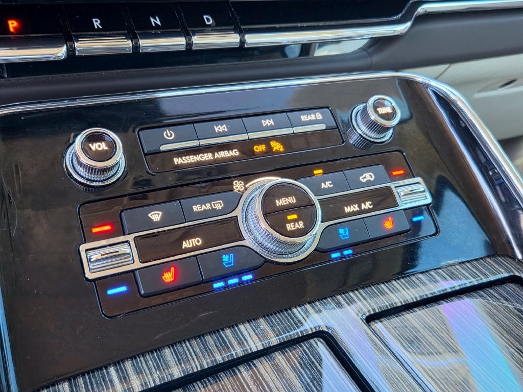 2020 Lincoln Navigator Black Label