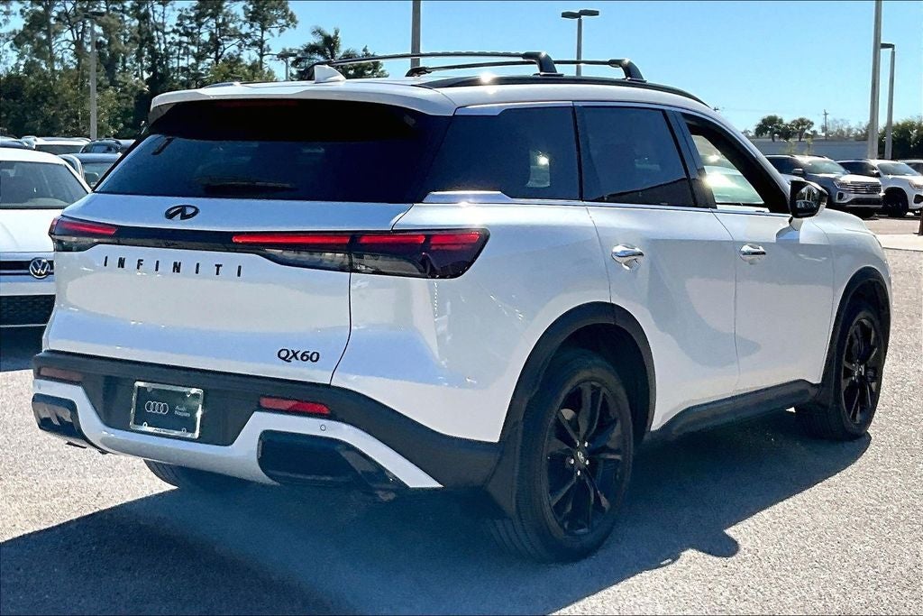 2025 INFINITI QX60 LUXE