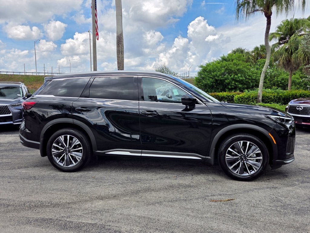 2026 INFINITI QX60 LUXE