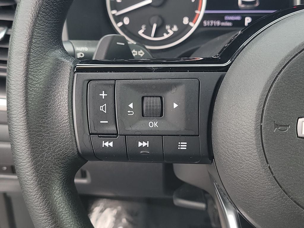 2022 Nissan Rogue SV
