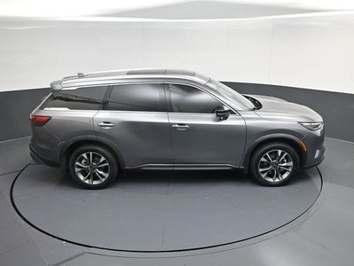2022 INFINITI QX60 LUXE