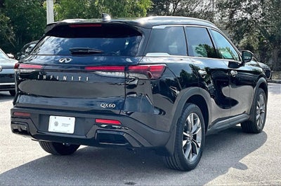 2024 INFINITI QX60 LUXE