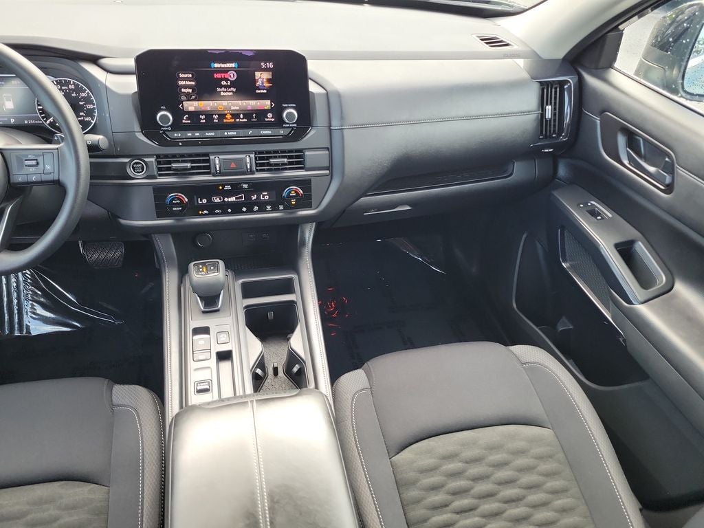 2024 Nissan Pathfinder S