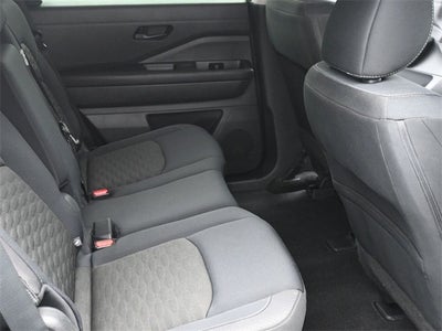 2024 Nissan Pathfinder S