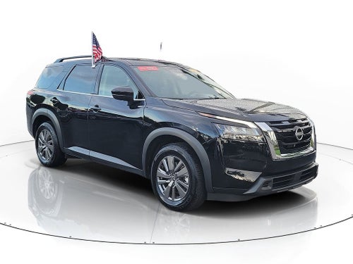 2024 Nissan Pathfinder SV
