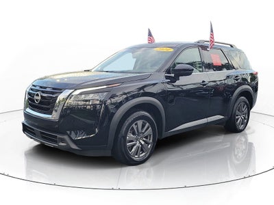2024 Nissan Pathfinder SV