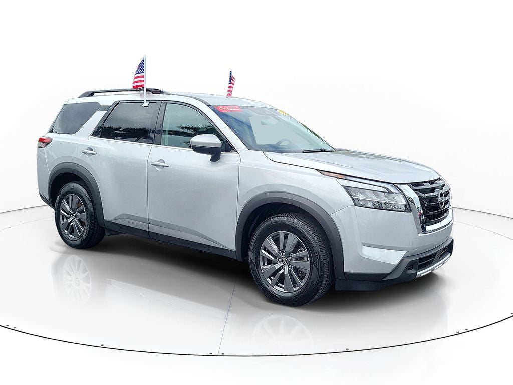 2024 Nissan Pathfinder SV