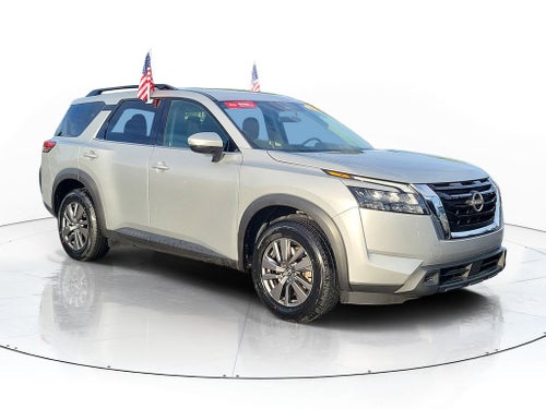 2024 Nissan Pathfinder SV