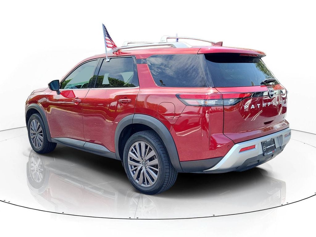 2023 Nissan Pathfinder SL