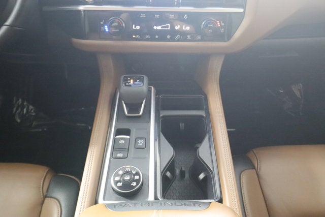 2022 Nissan Pathfinder Platinum 4WD