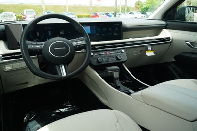 2025 Hyundai Tucson SE
