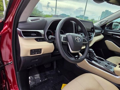 2025 Toyota Highlander Limited