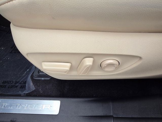 2025 Toyota Highlander Limited
