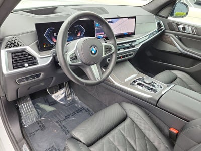 2025 BMW X7 xDrive40i M