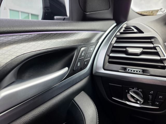 2023 BMW X4 xDrive30i
