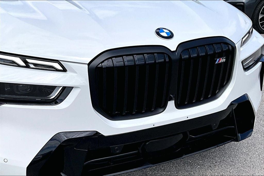 2026 BMW X7 M60i