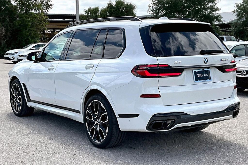 2026 BMW X7 M60i