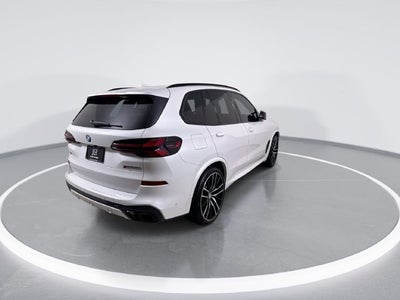 2025 BMW X5 M60i