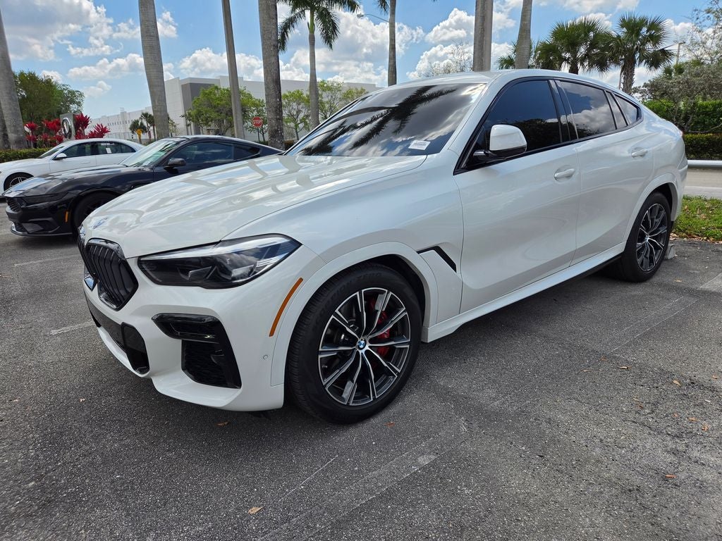2022 BMW X6 M50i