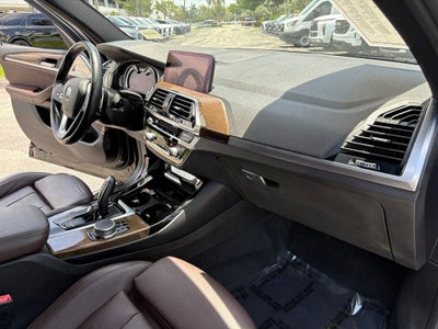 2019 BMW X3 sDrive30i FULL APPLE CAR PLAY, BLACKED OUT & MORE!