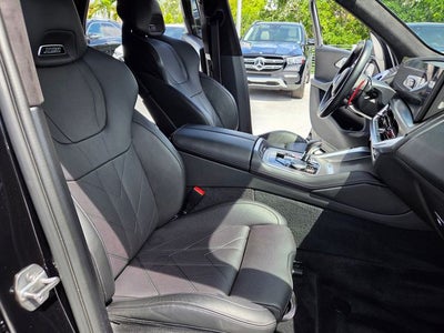 2023 BMW XM Base