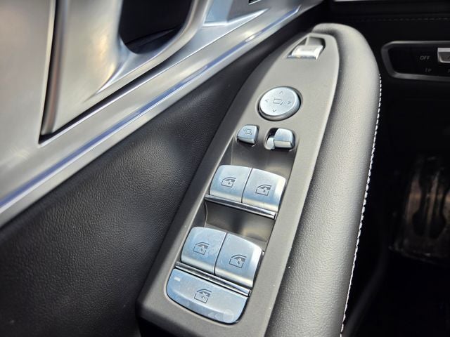 2023 BMW XM Base