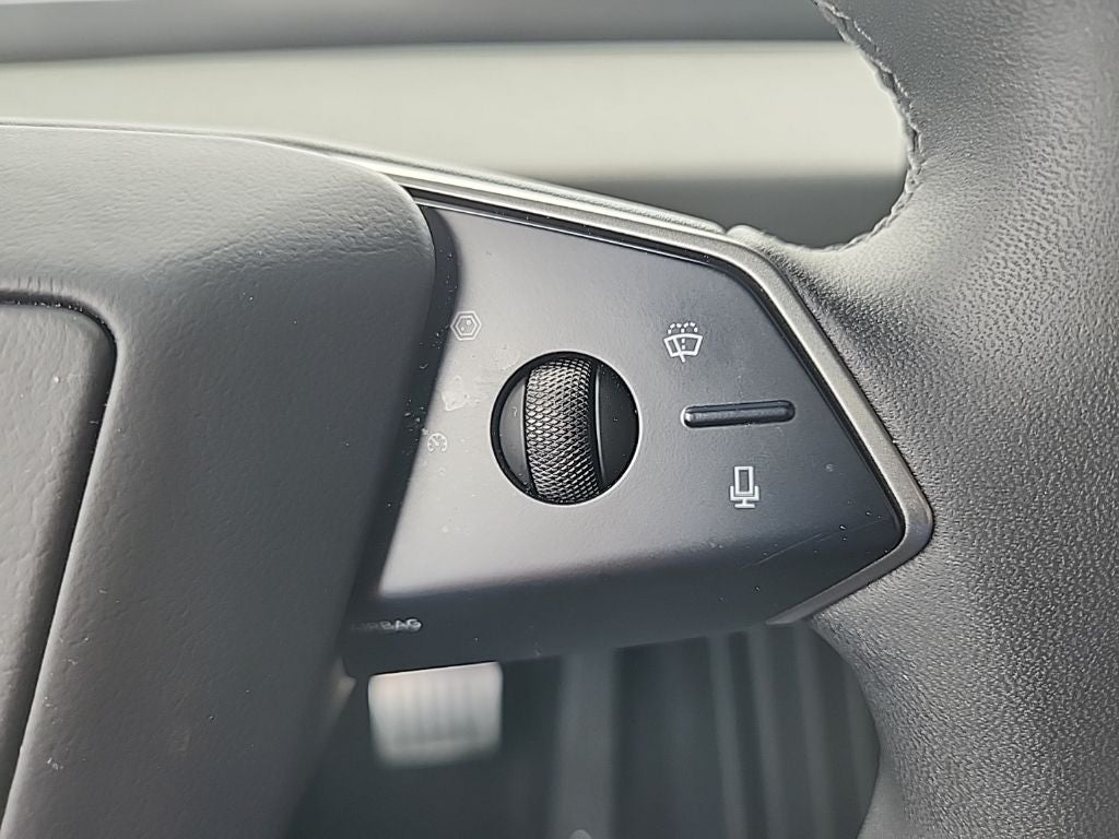 2025 Tesla Cybertruck Base