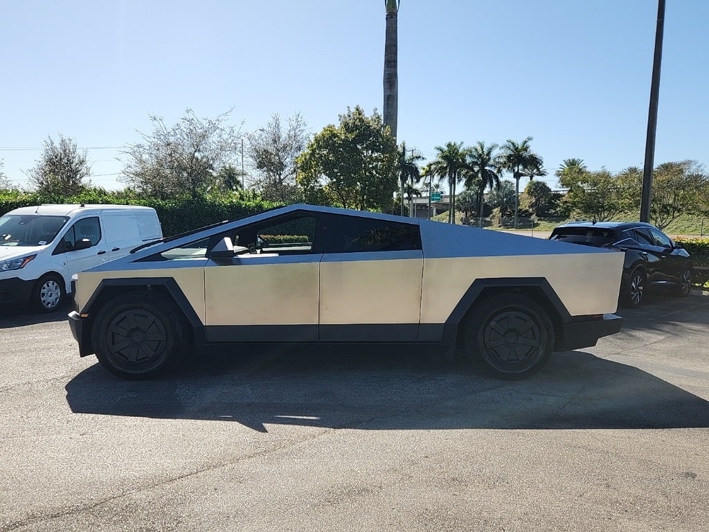 2025 Tesla Cybertruck Base