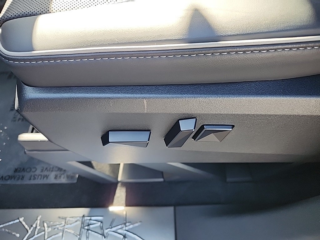 2025 Tesla Cybertruck Base