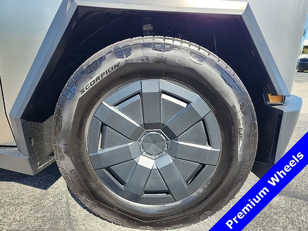 2025 Tesla Cybertruck Base