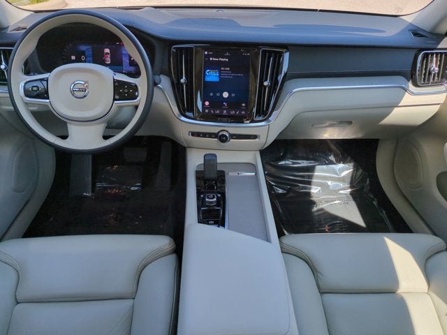 2023 Volvo S60 Ultimate Bright Theme