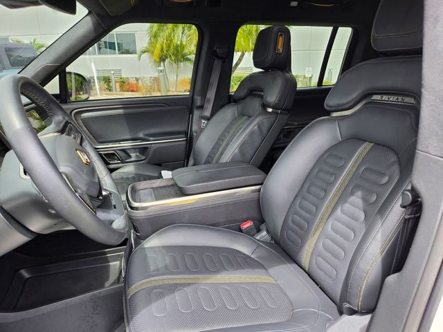 2023 Rivian R1S Adventure