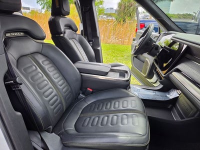 2023 Rivian R1S Adventure